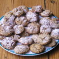 Sablés rustiques aux noisettes et zestes de citron