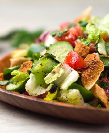 Salade fattouch © Louno Morose shutterstock