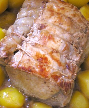 Rôti de porc en cocotte à l’estragon, échalotes et pommes de terre