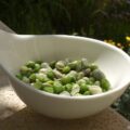 Salade printanière de fèves et petits pois