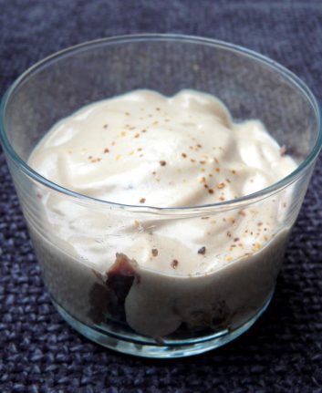 Verrine de confit de canard à la purée mousseuse de châtaignes