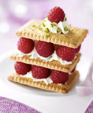 Millefeuille de petit-beurre aux framboises