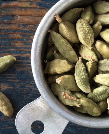 Cardamome verte ©Michelle Lee Photography shutterstock