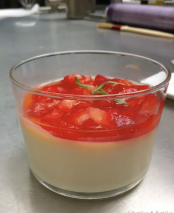 Pannacotta chocolat blanc fraises verveine