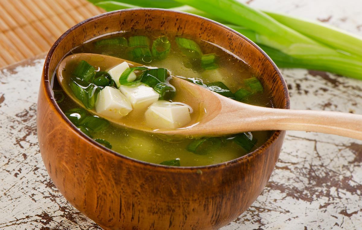 Soupe miso : une recette japonaise saine et detox