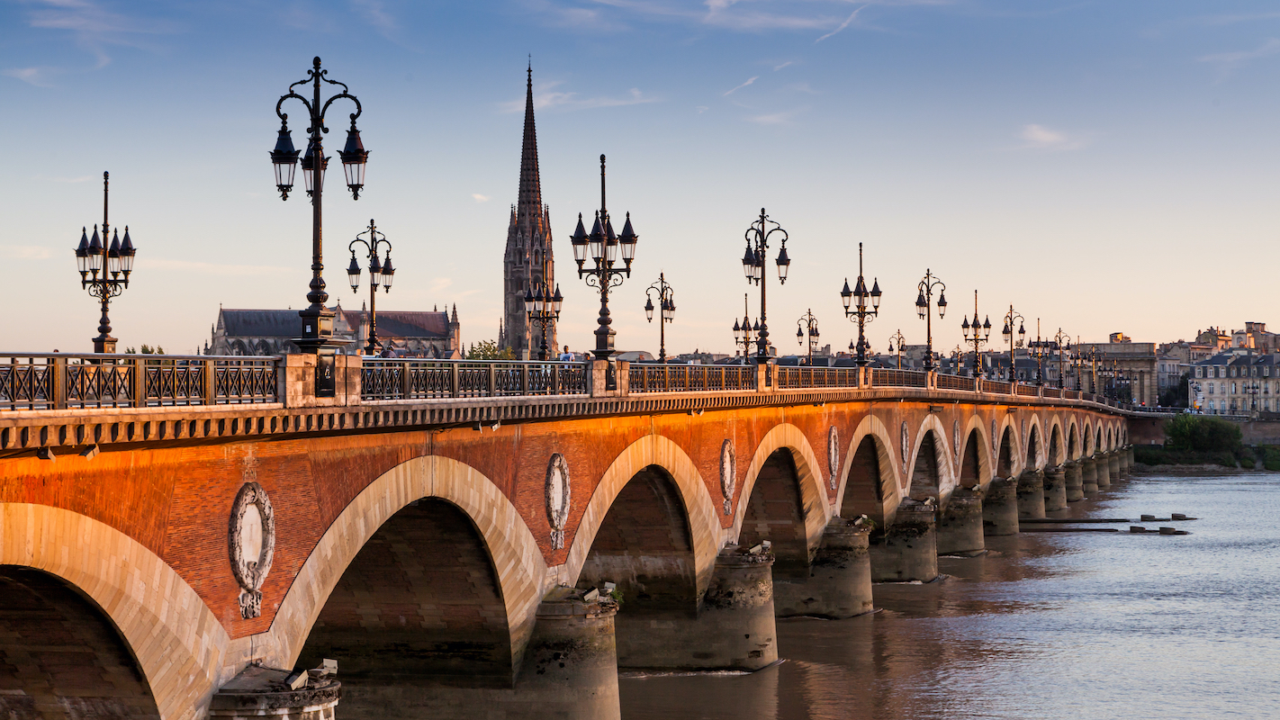 Bordeaux ©OsCity Shutterstock
