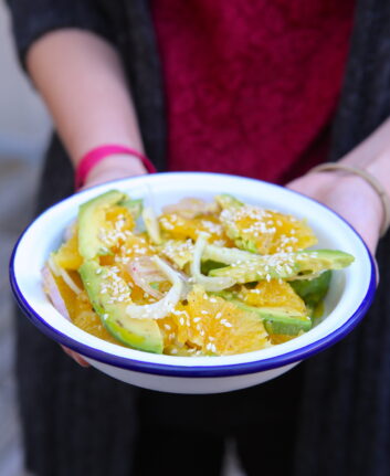 Salade d'avocat, orange et fenouil au sésame