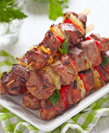 Brochettes de boeuf ©Elena Shashkina Shutterstock