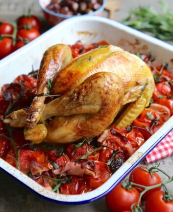 Poulet du dimanche aux tomates, lardon, estragon