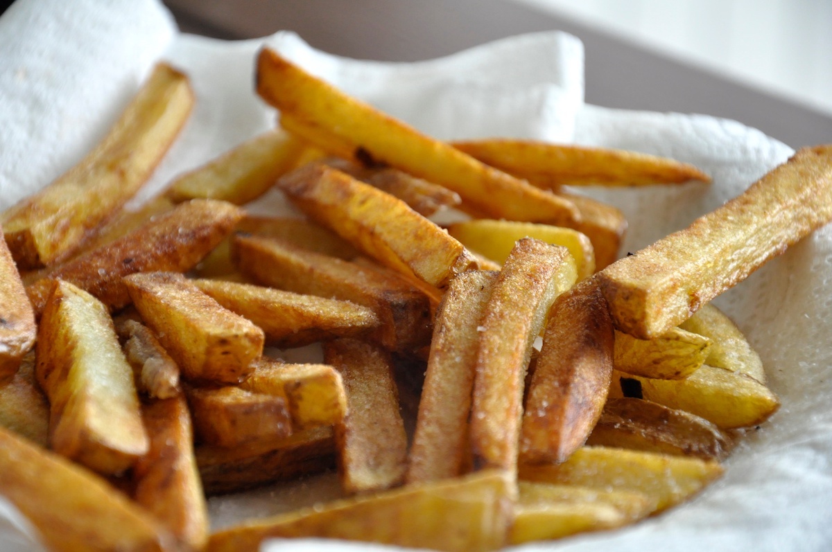 Semaine de la frite : plutôt huile végétale ou graisse de boeuf pour une  bonne frite ? - TV Lux