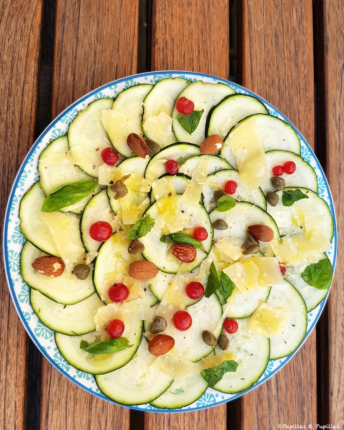 Carpaccio de courgettes, amandes et Parmesan