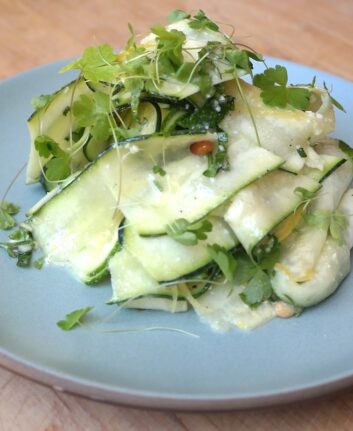 Salade de courgette à la feta et citron confit