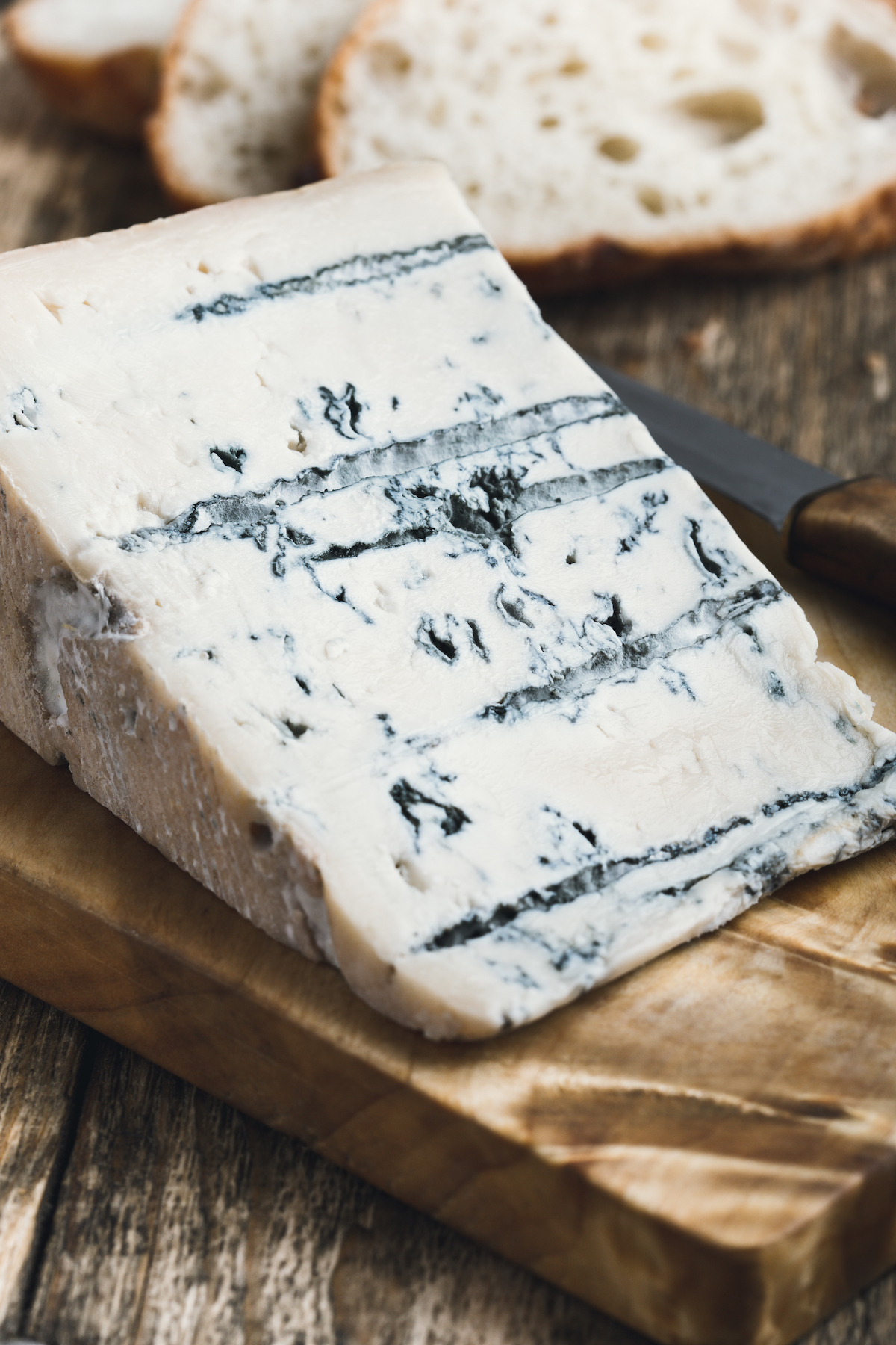 [Jeu] Association d'images - Page 9 Gorgonzola-%C2%A9De-istetiana-shutterstock