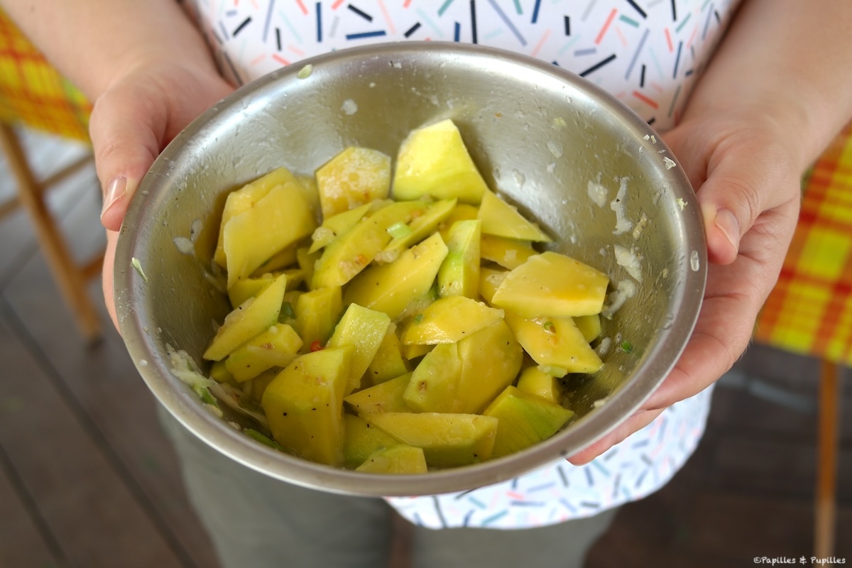 Salade de mangue verte épicée comme en Guyane (Kalawang)
