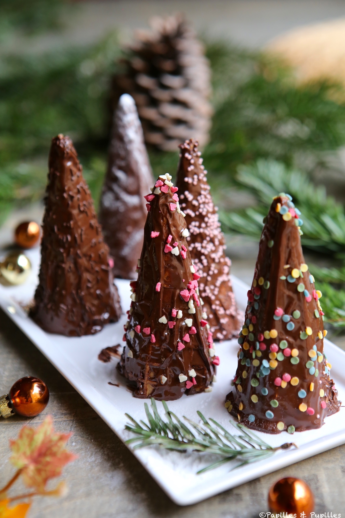 Sapins de Noël sur mousses au chocolat - Recette par kilometre-0