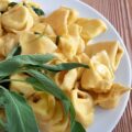 Tortelloni au Parmesan, Ricotta et beurre de sauge