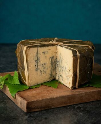 Fromage Rogue River Blue ©Rogue Creamery