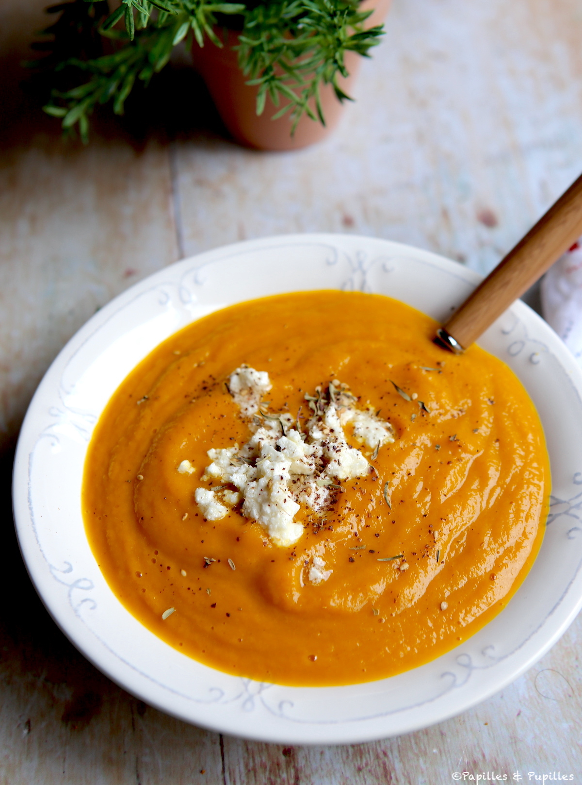 Velouté carottes feta