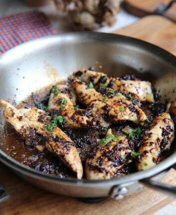 Aiguillettes de poulet à la tapenade et citron confit