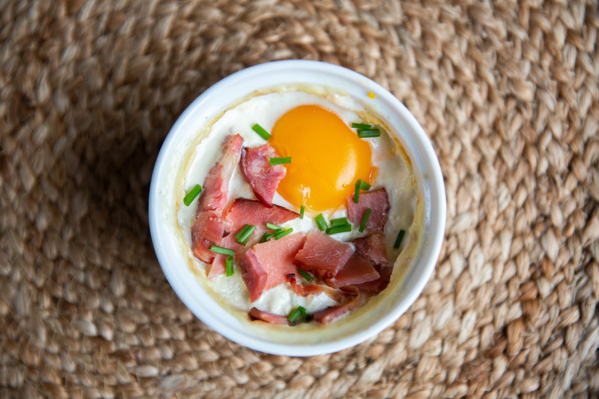 Oeuf cocotte au crottin de Chavignol