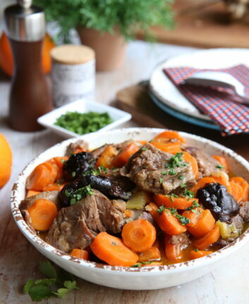 Sauté de veau à l'orange et aux pruneaux