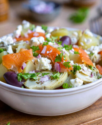 Salade de truite fumée, artichauts et pommes de terre