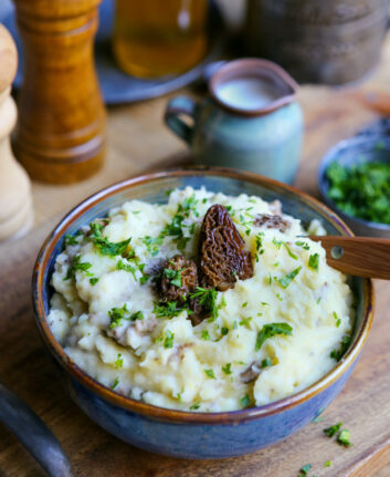 Purées aux morilles séchées