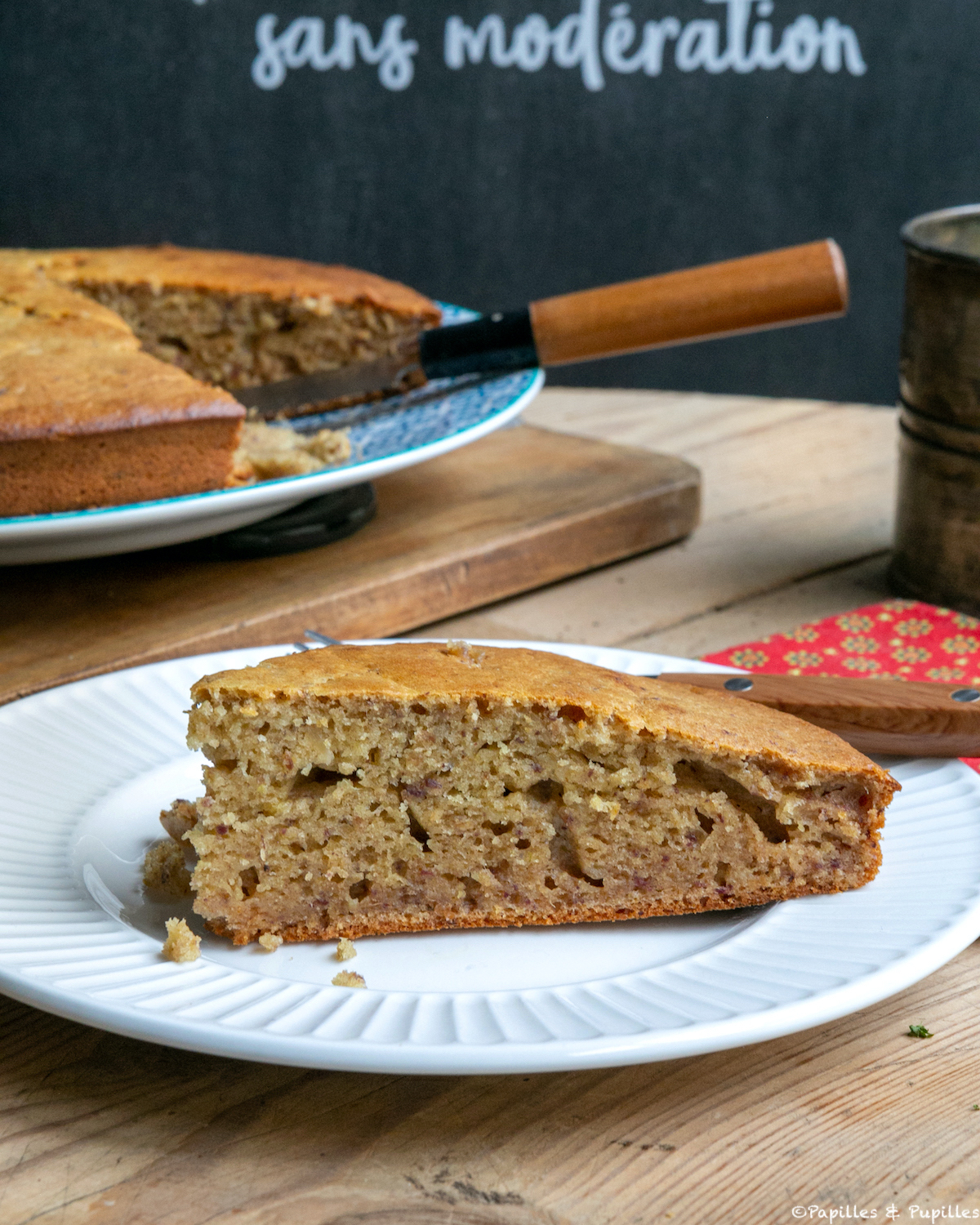 Gâteau à la purée de dattes 