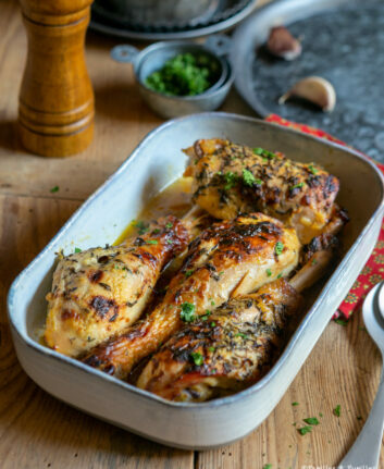 Cuisses de poulet à la moutarde, au miel et au thym