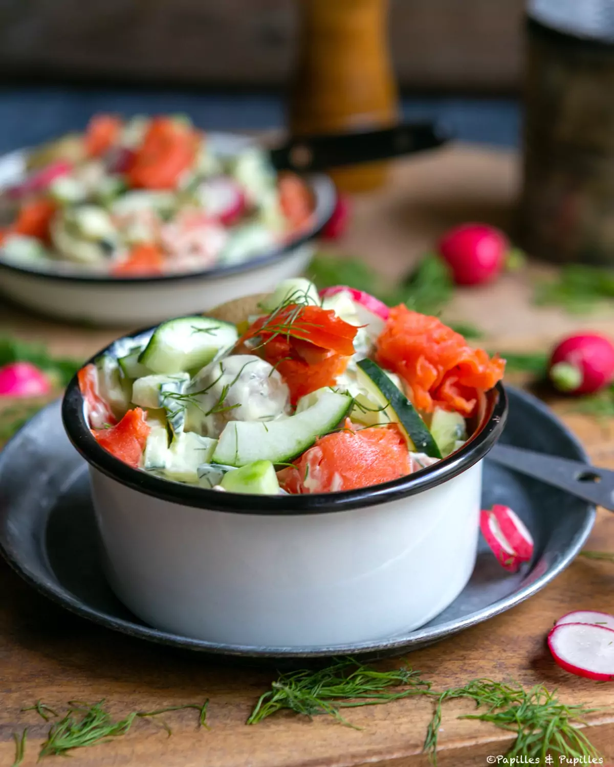 Salade de saumon fumé au concombre et à l'aneth