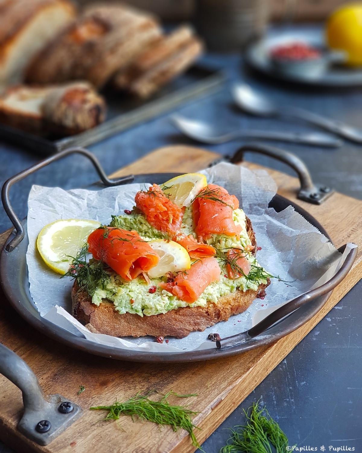 Avocado toast au saumon fumé