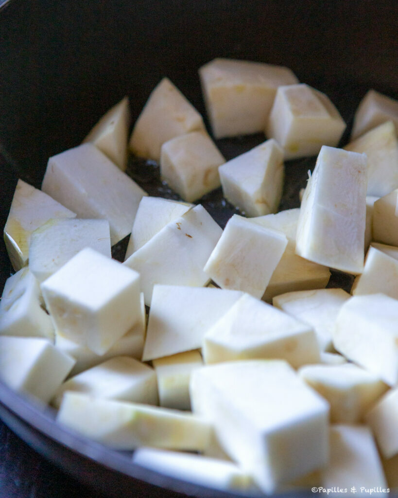 Cubes dans la poêle