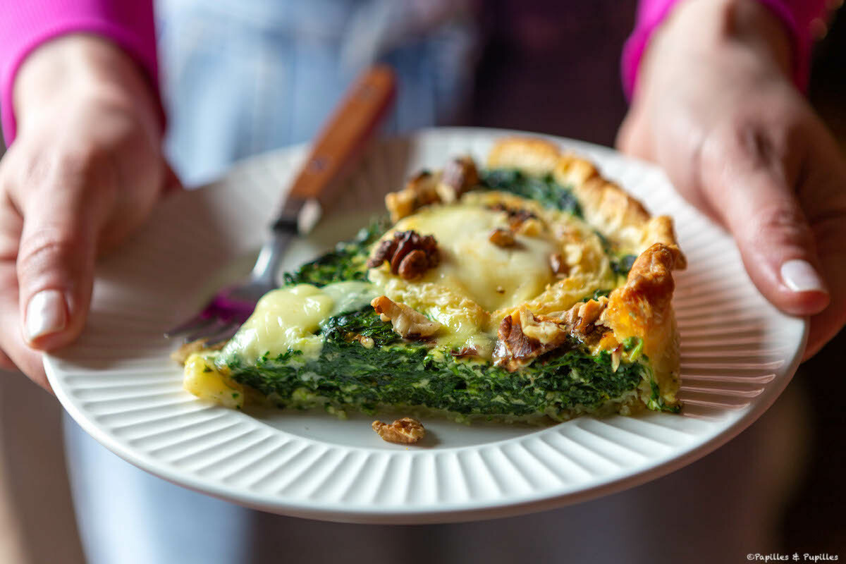 Quiche aux épinards, chabichou et noix