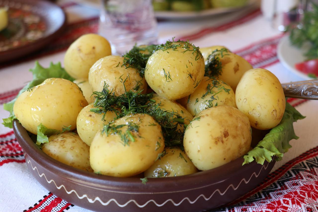 Pommes de terre à l'aneth à l'Ukrainienne ©JamesHills CCO Pixabay