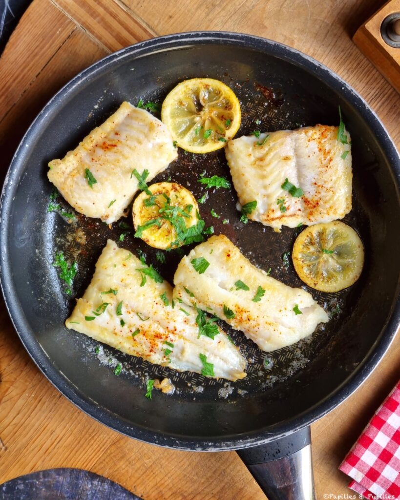 Filets de lingue dans la poêle