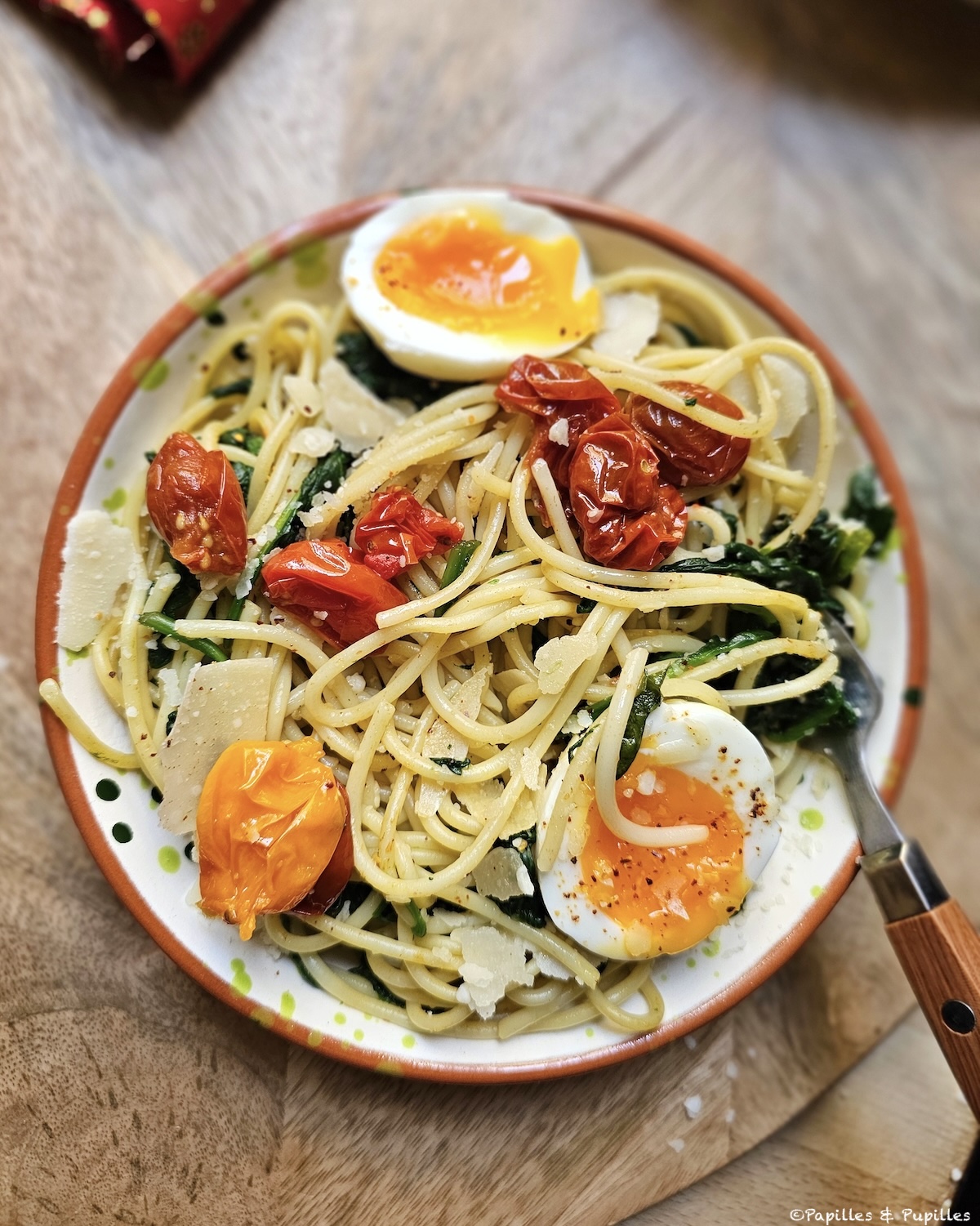 Spaghetti aux épinards et tomates