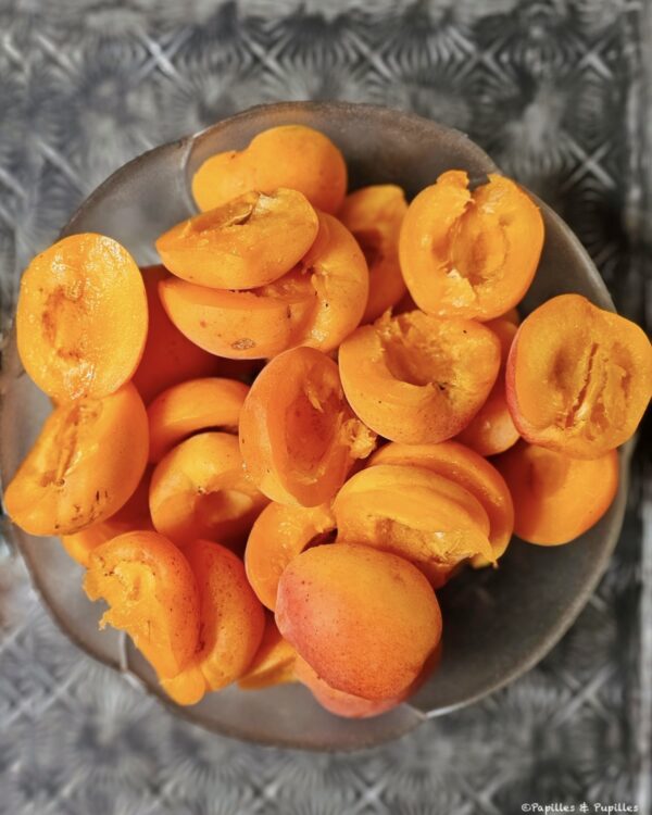 Abricots dénoyautés