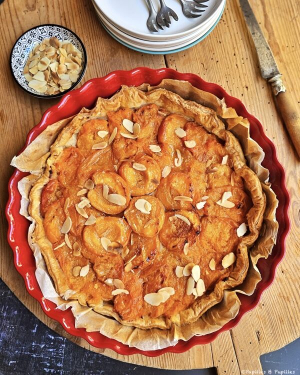 Tarte à l'abricot, amandes, romarin