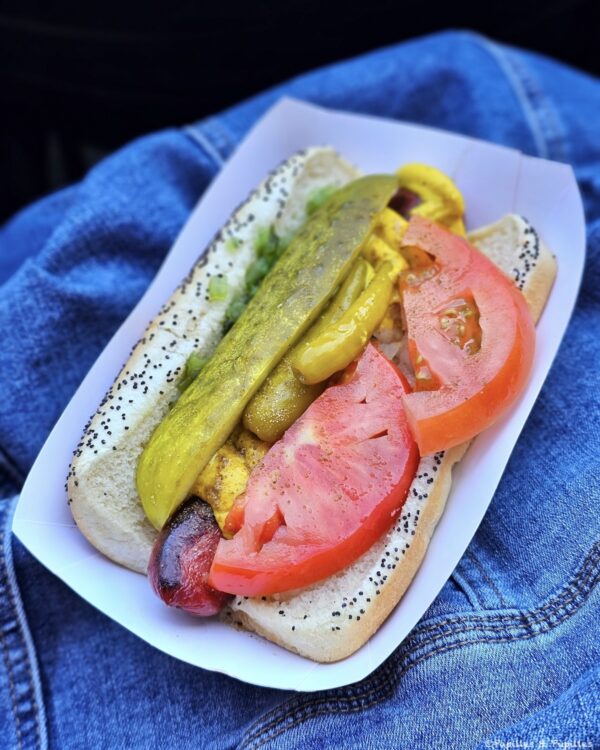 Hot dog - Chicago Style