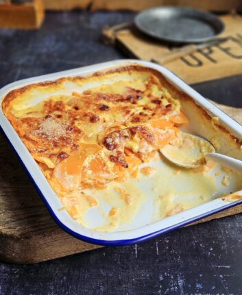 Gratin de patates douces ail et gingembre entamé