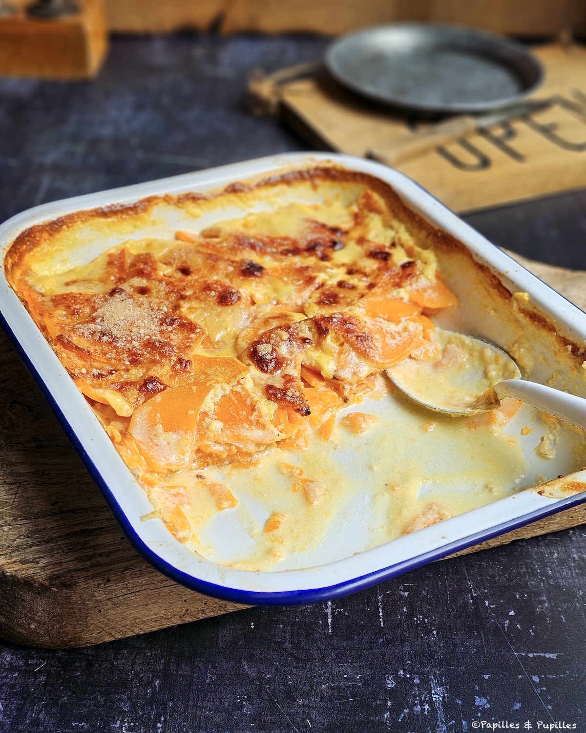 Gratin de patates douces ail et gingembre entamé